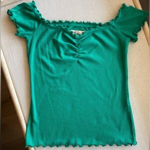 Hollister XS On-or-Off-the-Shoulder Crop Top